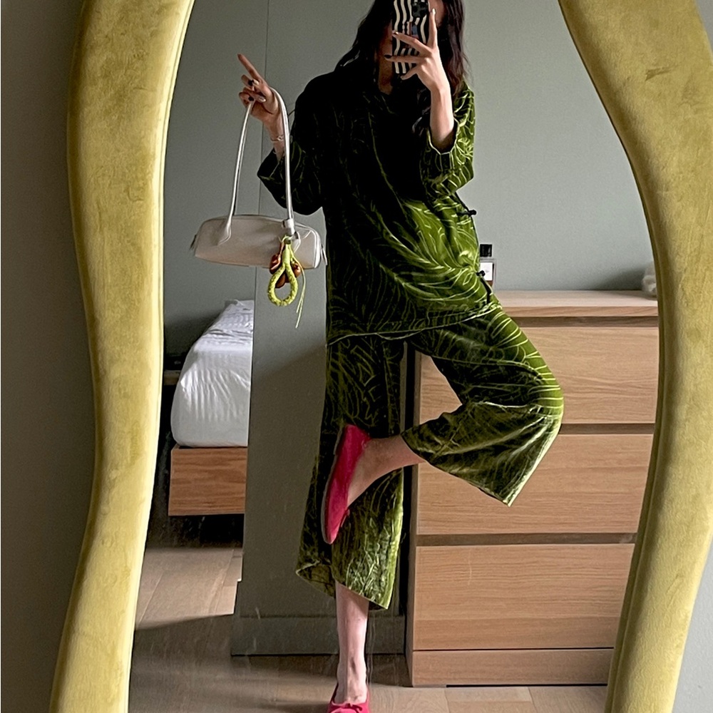 Olivia von Halle Harlow Odda Silk Velvet Devoré Pyjama Set